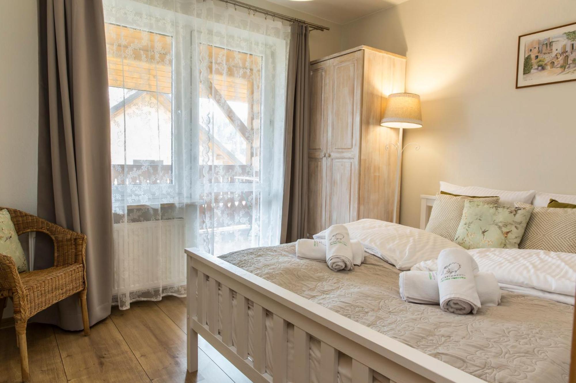 נידז'יקה זאמק Apartamenty Zielona Owieczka מראה חיצוני תמונה